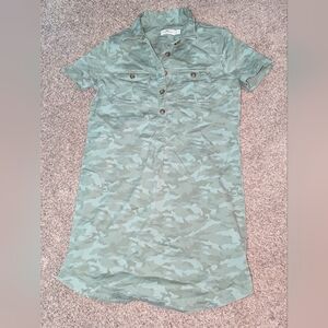 Vineyard Vines size 4 green dress